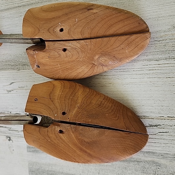 Chernin's wood shoe trees Size 9 - Picture 5 of 7
